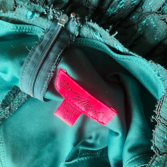 Betsey Johnson Emerald Green Dress | Size 2 - Picture 2 of 3